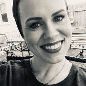 Meet your Posher, Liz